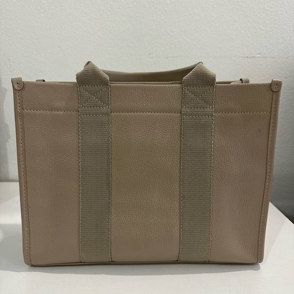 Balenciaga Hardware Leather Tote - Picture 4 of 10